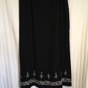 Harold’s NWT Embroidered Maxi Skirt Sz 14 Black